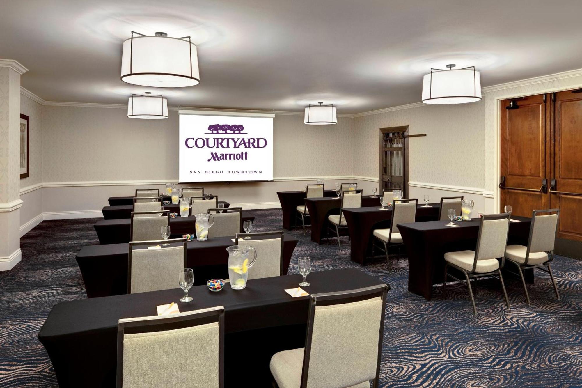Courtyard By Marriott San Diego Downtown Dış mekan fotoğraf
